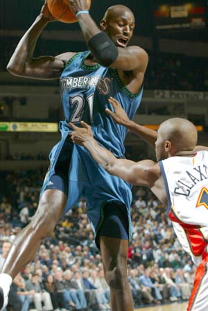 仅次于拉莫斯和魔笛，佩里西奇是欧冠打入点球第三年长的球员（佩里西奇成欧冠点球破门球员中年龄第三，仅次拉莫斯与魔笛）