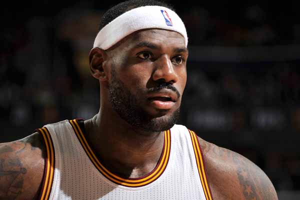 太阳报：C罗准备在马德里开一家私人会所，会费最高13000英镑（英媒称C罗计划在马德里开设私人会所，会员费最高达1.3万英镑）